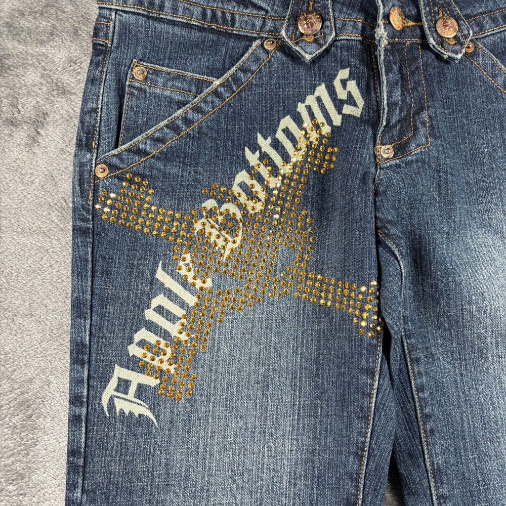 Apple Bottoms Women Jeans NWT Vintage Low Rise Flare Embellished Skulls 5/6 M137 - Picture 2 of 16